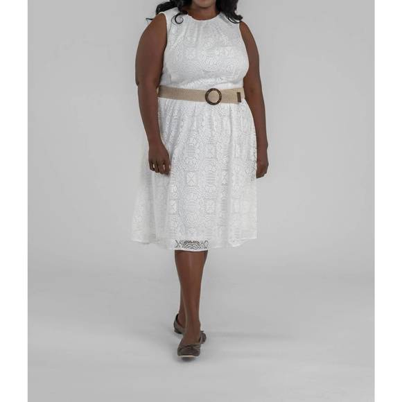 NEW MAGGY LONDON lani dress in white - Picture 4 of 5